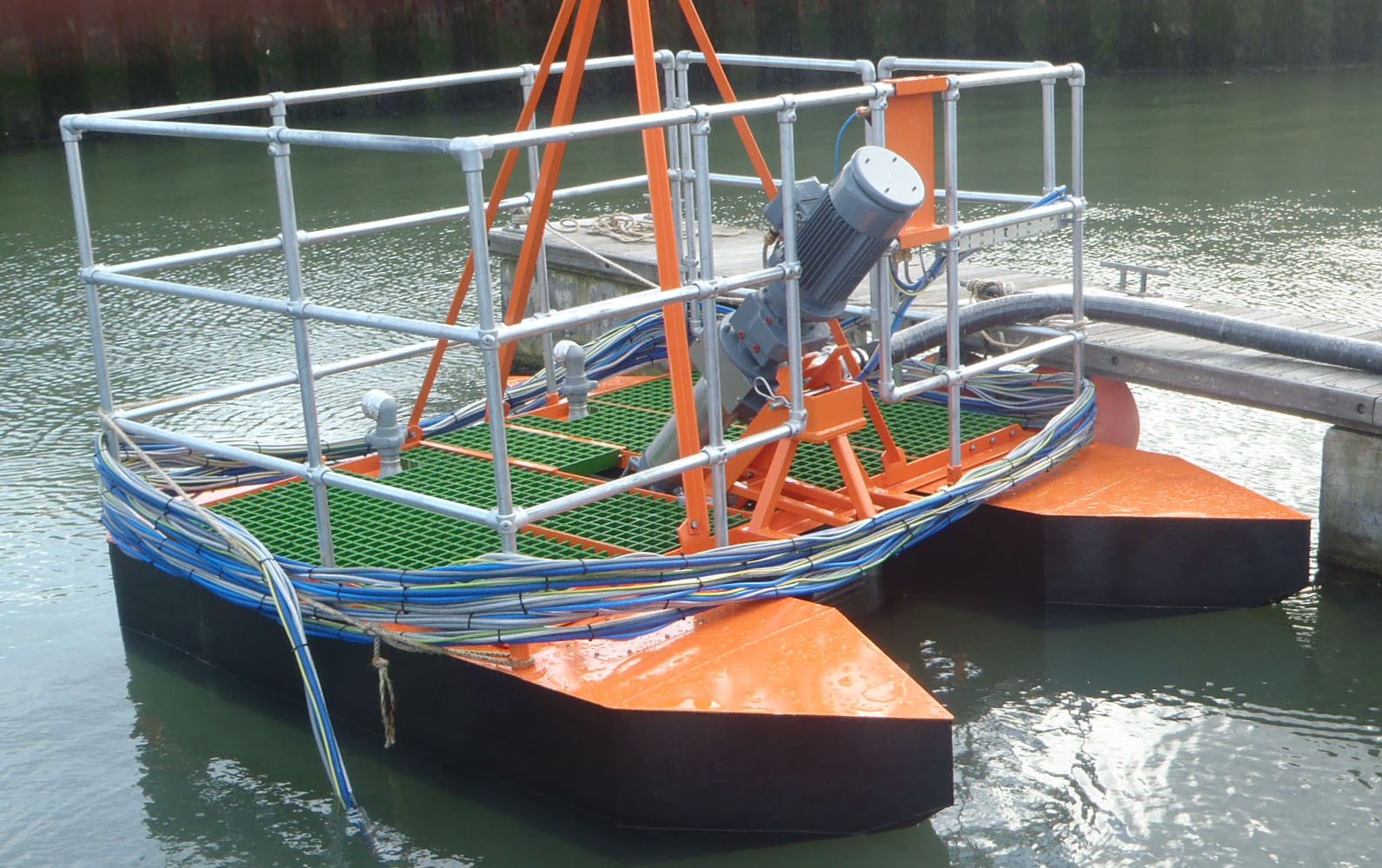 Vikoma Pontoon